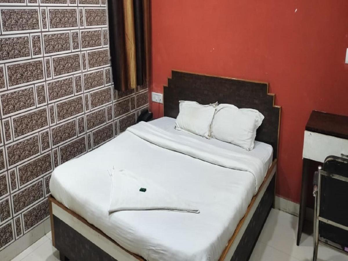 Hotel Kashi Benares Buitenkant foto